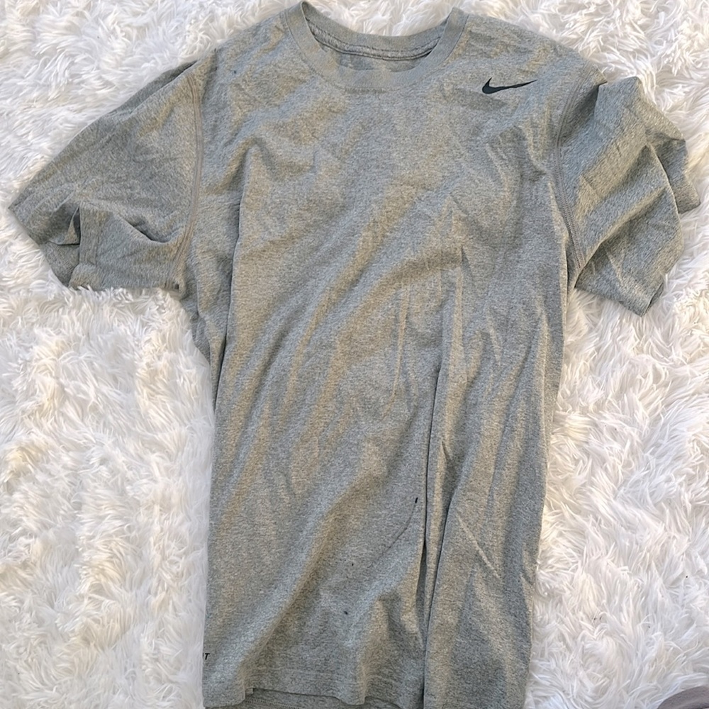 Grey Nike t shirt